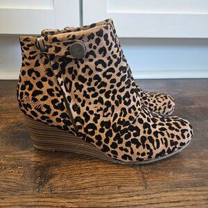 Blowfish Malibu Berkeley Sahra Leopard Print Cheetah Bootie Wedges Shoes Size 8